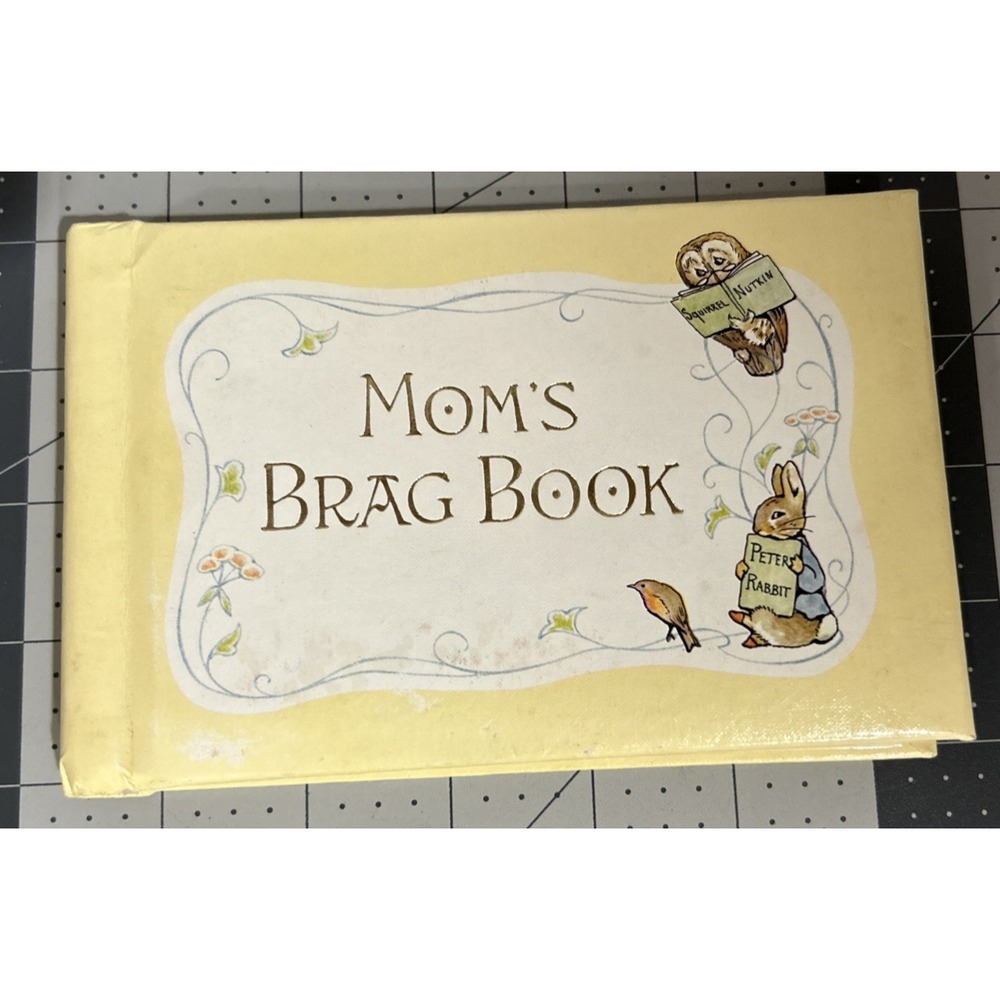 1976 Beatrix Potter Collection Peter Rabbit Photo Album Mom's Brag Book 6 inch